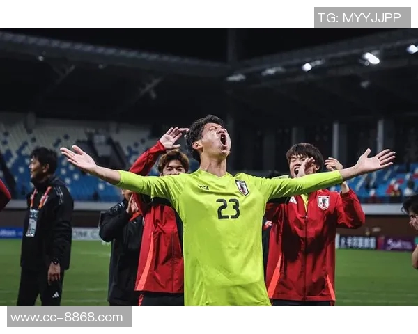 U23日本队再添一分佐藤龙之介禁区低射完成双响助力球队领先