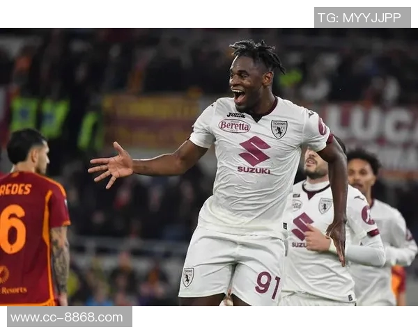 意天空报道冬季新援马伦首发出战罗马力争避免被都灵三杀之痛 意天空报道冬季新援马伦首发出战罗马力争避免被都灵三杀之痛